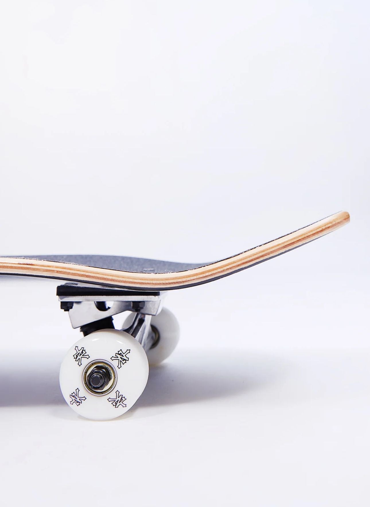 Zoo York Complete Skateboard – Black Logo